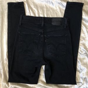 Mile high super skinny Levi’s black jeans